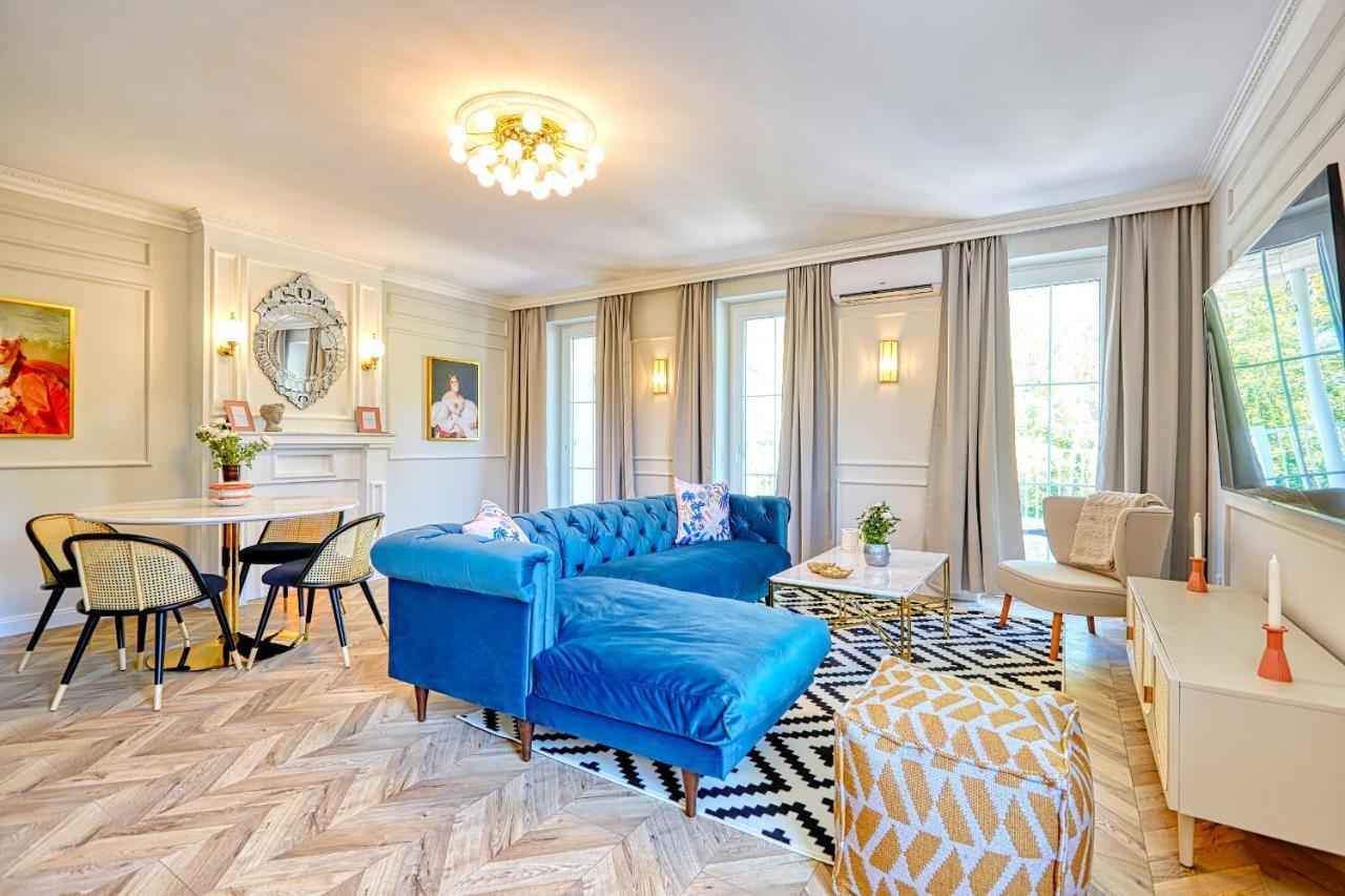 The Doors Luxury Apartment Mosonmagyaróvár 外观 照片
