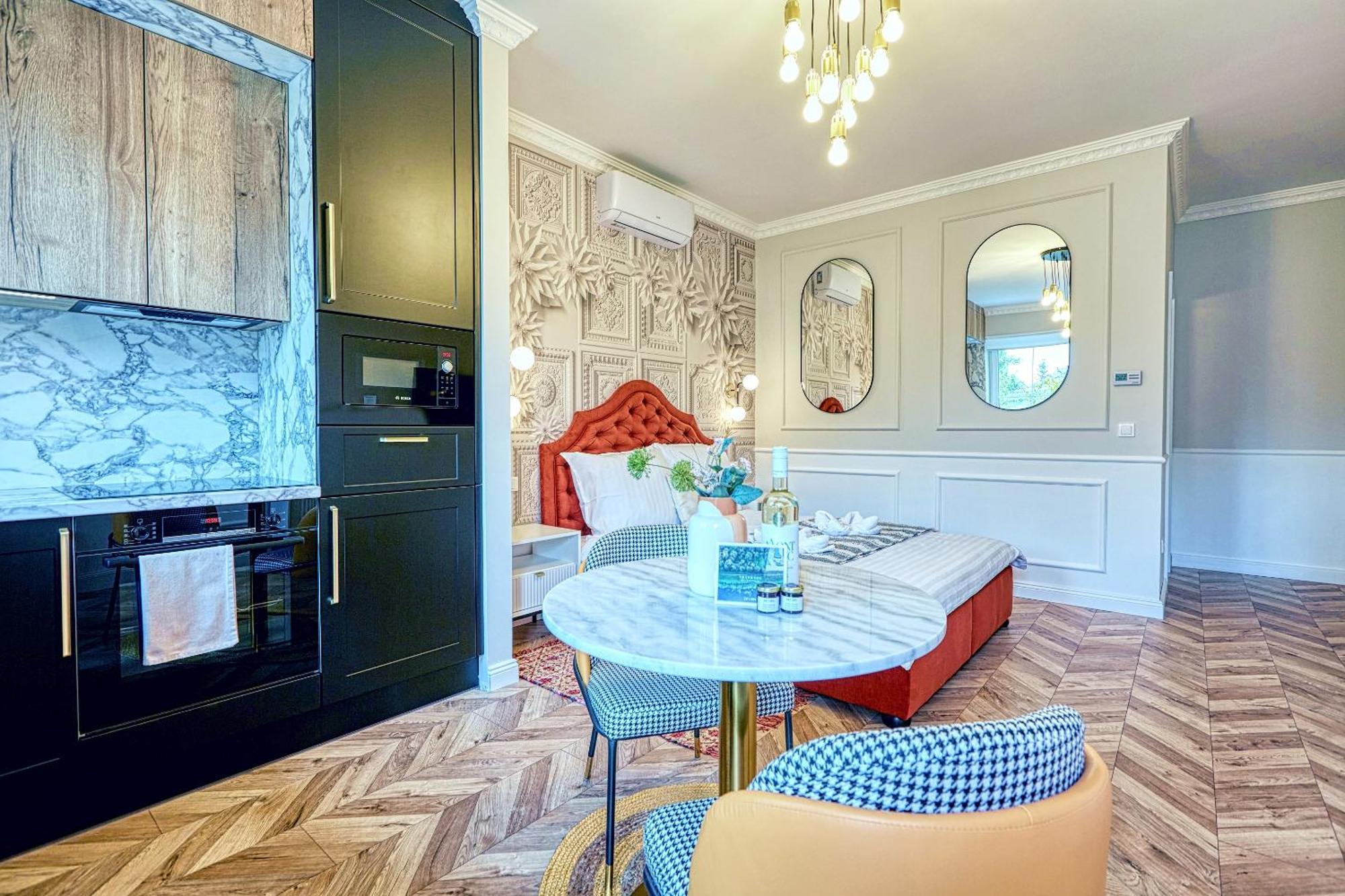 The Doors Luxury Apartment Mosonmagyaróvár 外观 照片