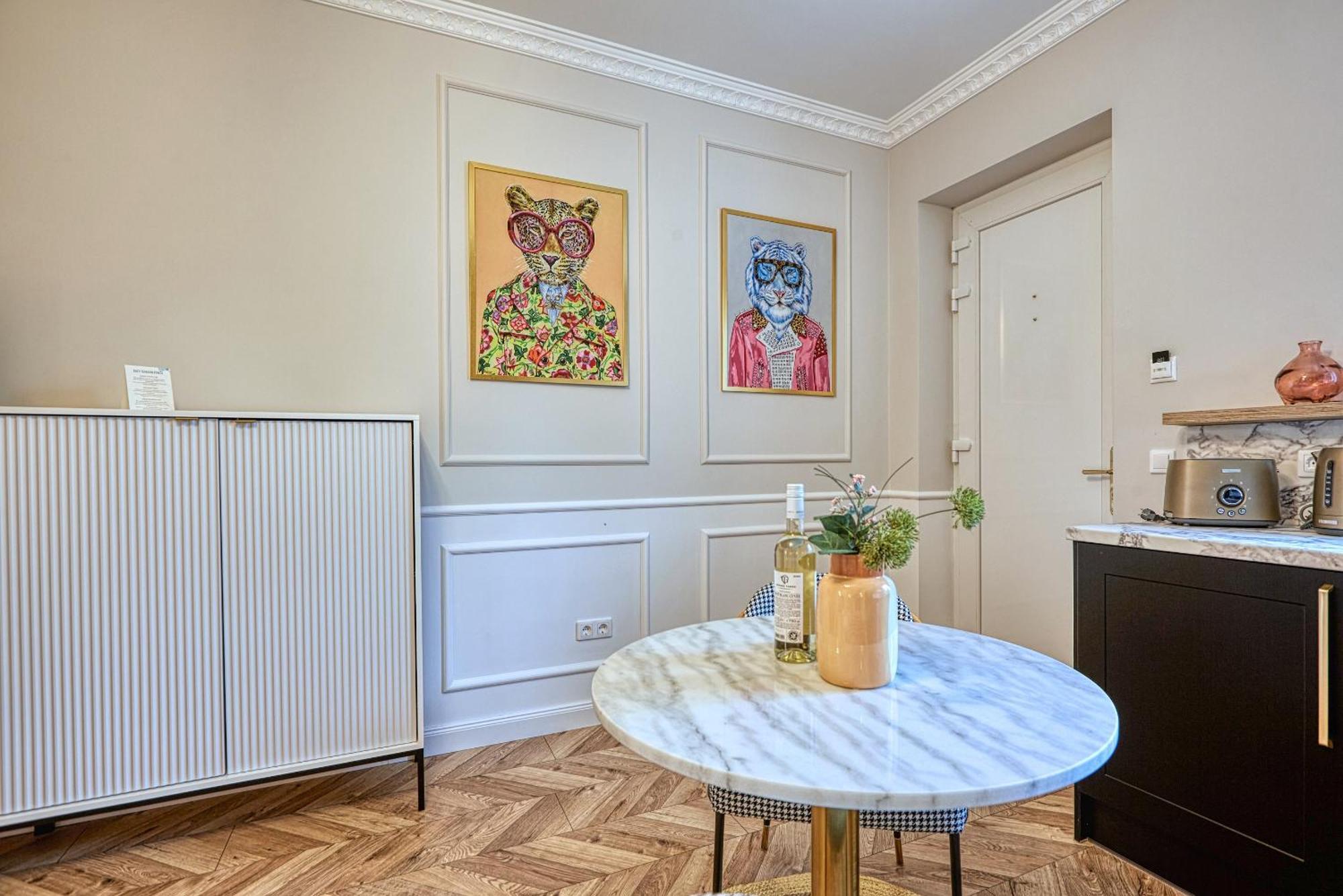 The Doors Luxury Apartment Mosonmagyaróvár 外观 照片
