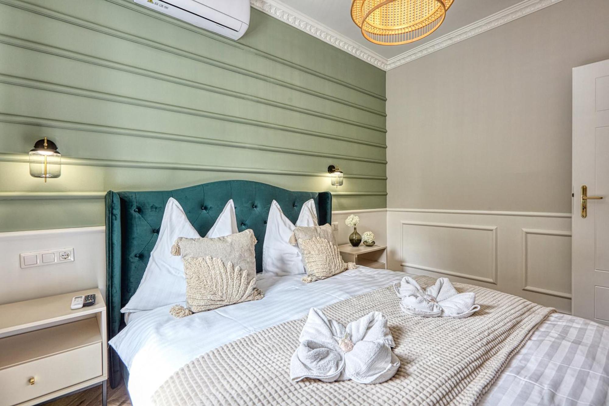 The Doors Luxury Apartment Mosonmagyaróvár 外观 照片
